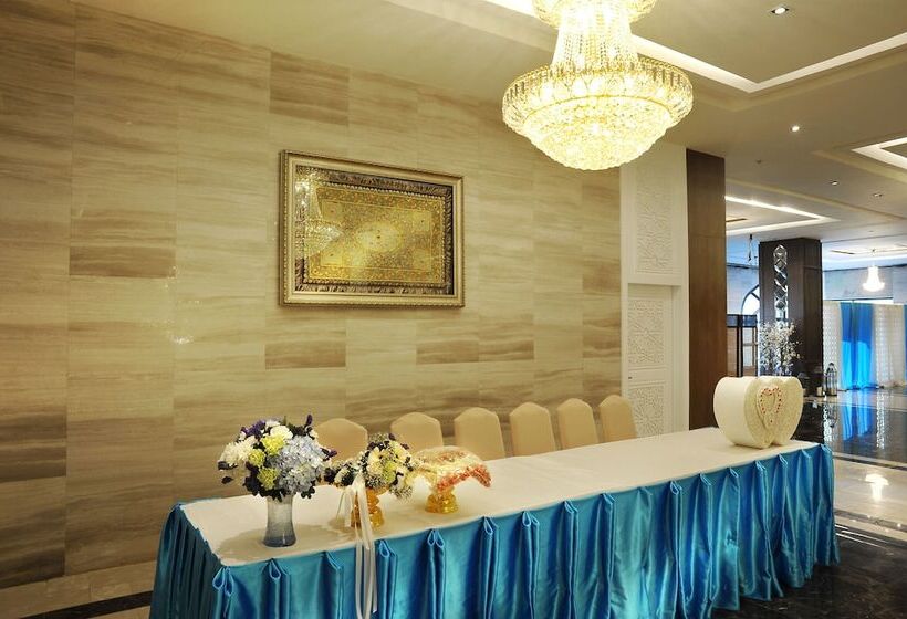 Al Meroz Hotel Bangkok   The Leading Halal