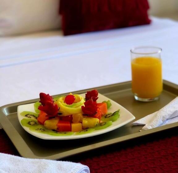 هتل Carolina Del Mar