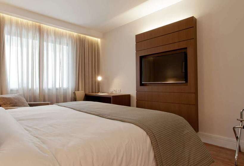 ホテル Golden Tulip Sao Jose Dos Campos
