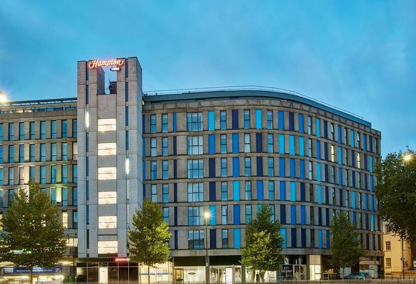 בית מלון כפרי Hampton By Hilton Bristol City Centre