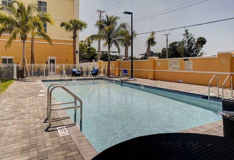 בית מלון כפרי Hampton Inn & Suites Vero Beach Downtown