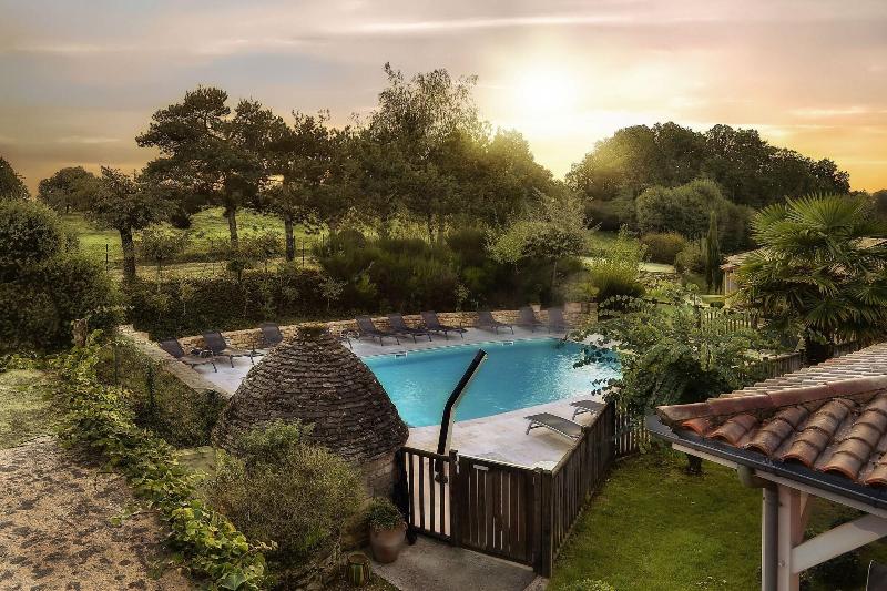 酒店 Le Mas De Castel  Piscine Chauffee