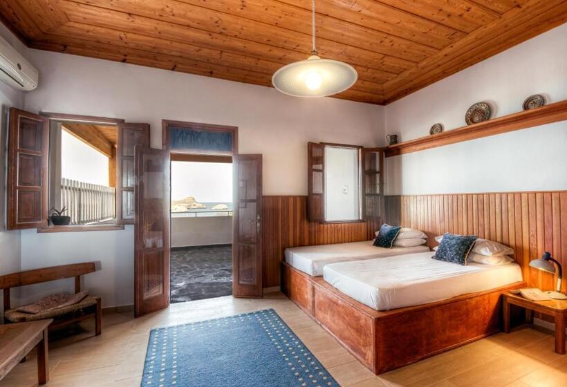 هتل Thea Villas And Suite