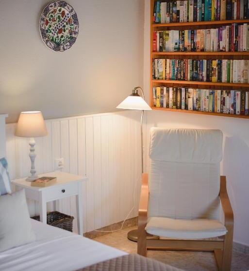 هتل Thea Villas And Suite