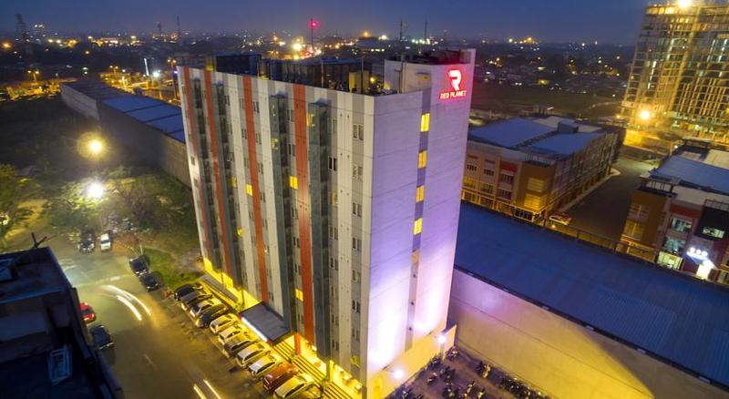 هتل Red Planet Bekasi