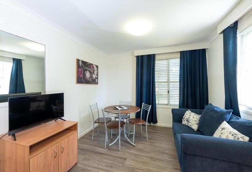 فندق على الطريق Riviera On Ruthven