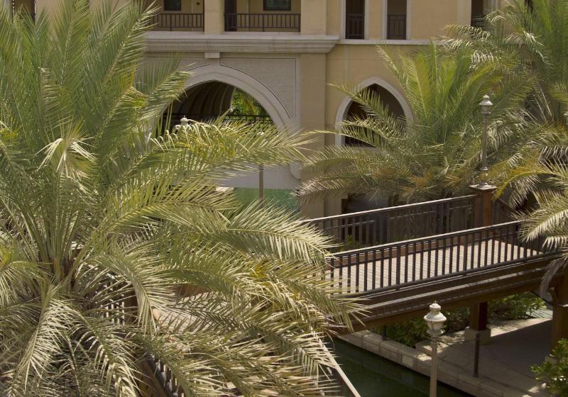 Shangri La Hotel Apartments Qaryat Al Beri