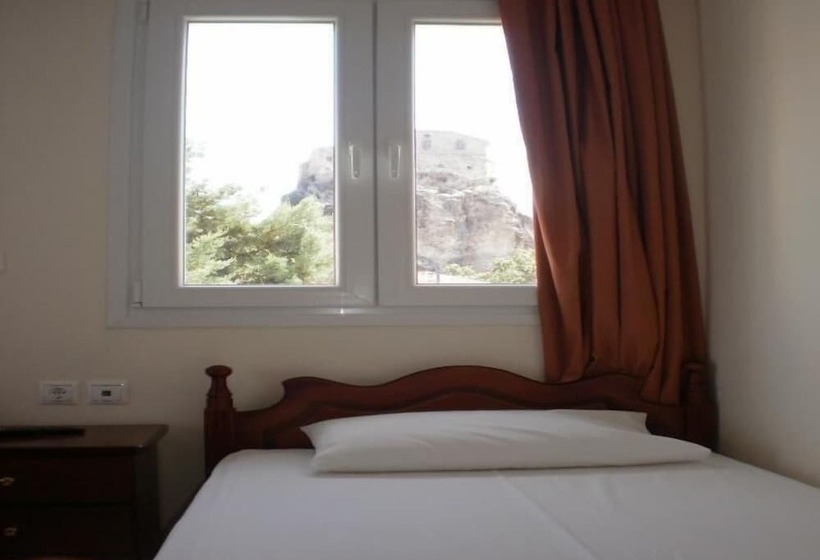 Stella Apartments & Studios