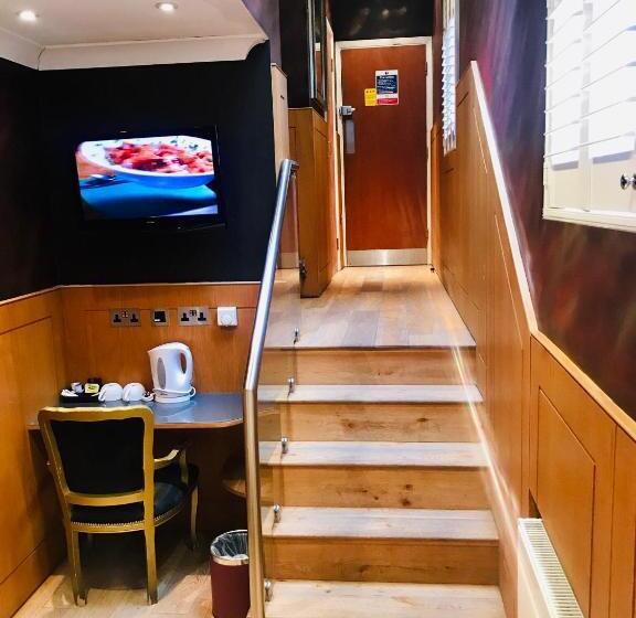 The Melville Hotel By Rokxy  Kings Cross