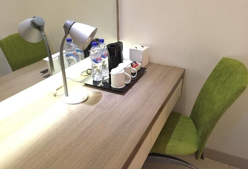 Whiz Prime Hotel Kelapa Gading