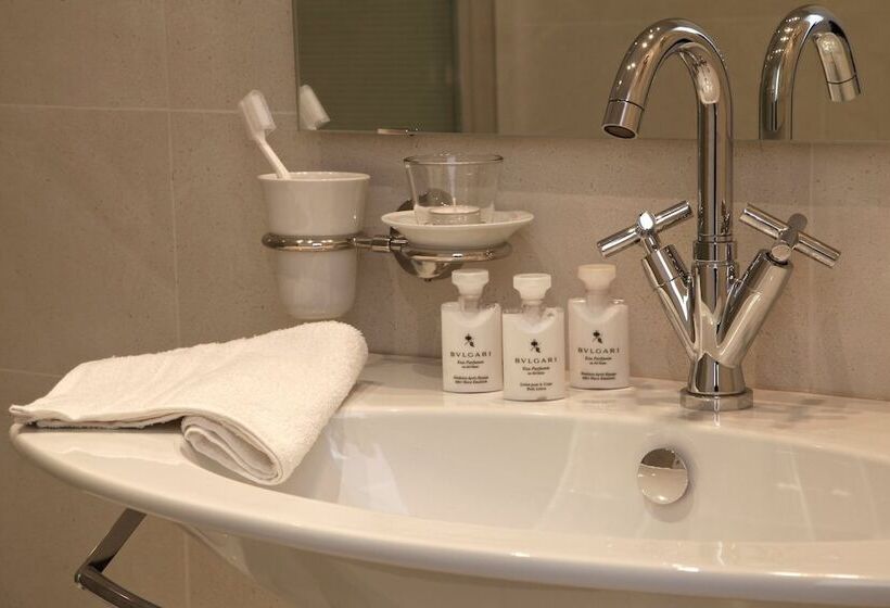 تختخواب و صبحانه La Villetta Suite