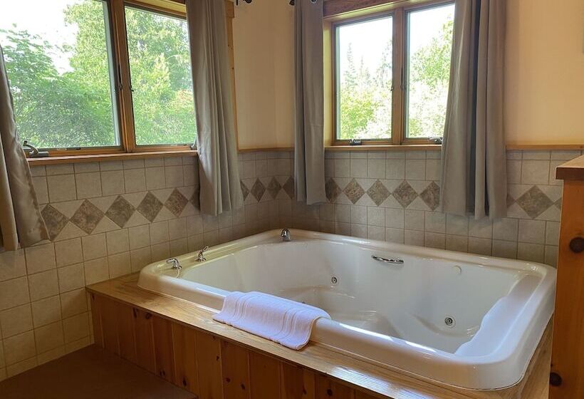 Gunflint Lodge