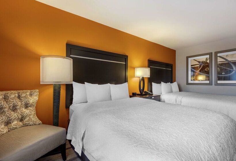 فندق Hampton Inn & Suites Columbus