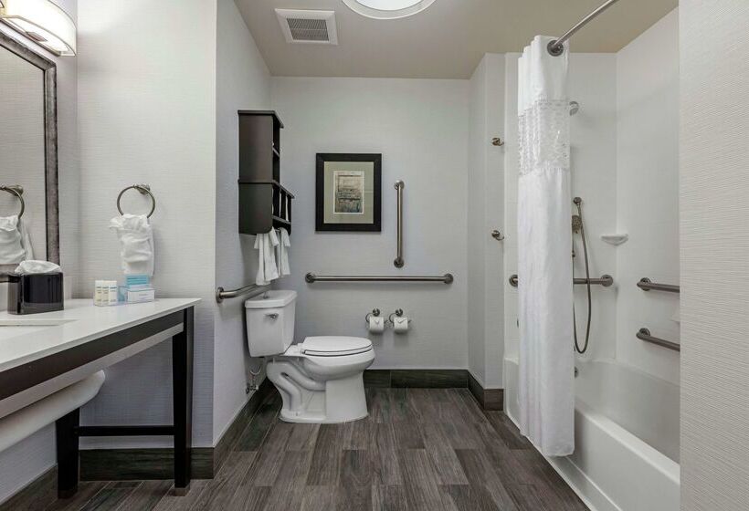 فندق Hampton Inn & Suites Columbus