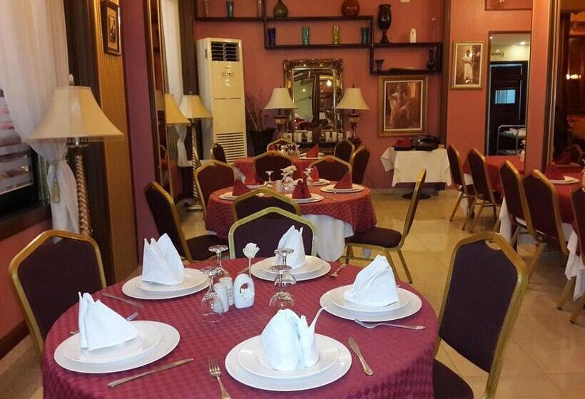 هتل Les Ambassadeurs