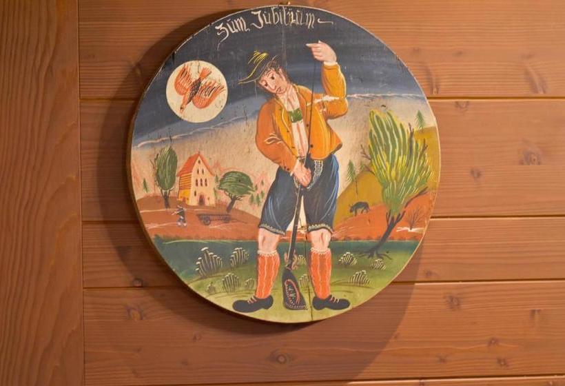 هتل Jagdhaus Monzabon