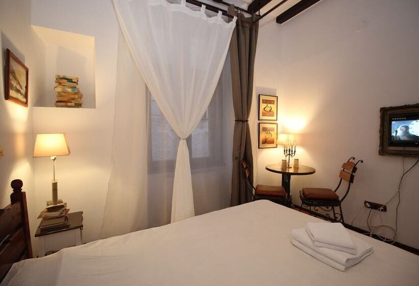 בית מלון כפרי Pension Noemi