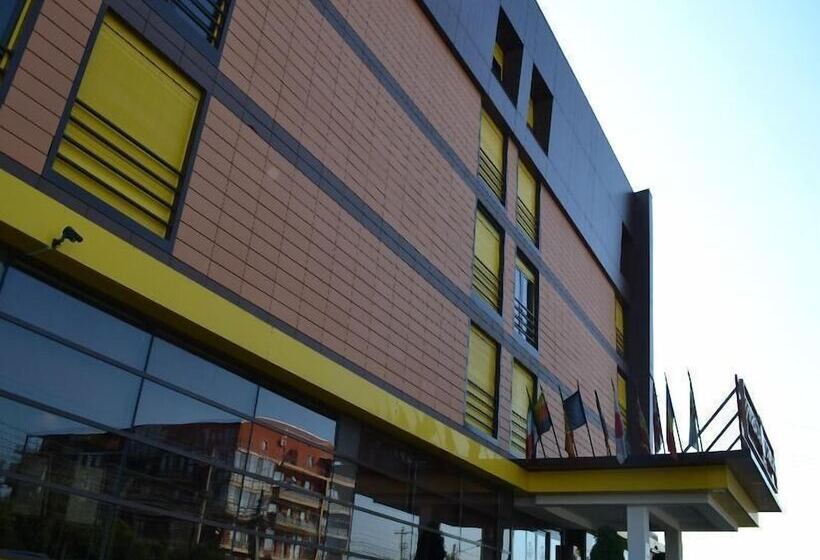 호텔 Phoenicia Comfort