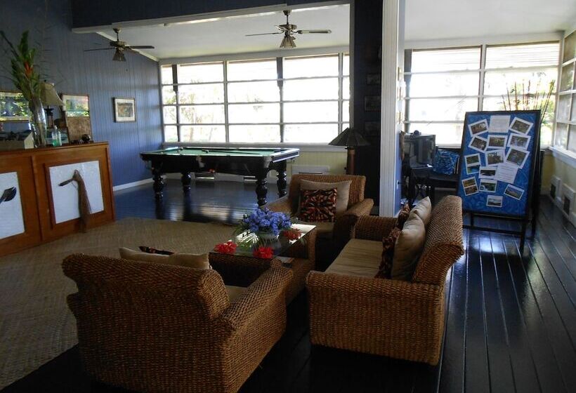 هتل The Samoan Outrigger