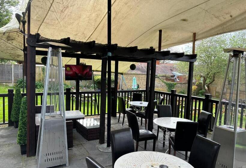 호텔 Three Tuns Ashwell