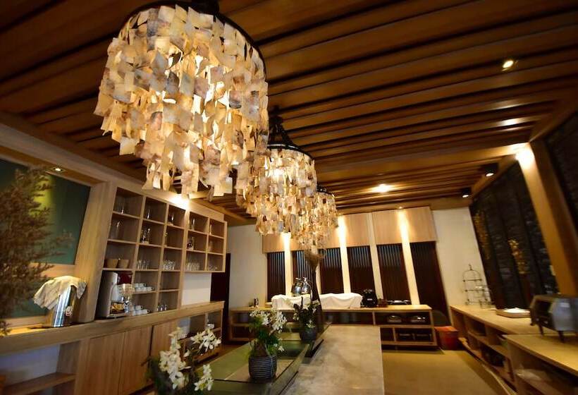Akira Lipe Resort