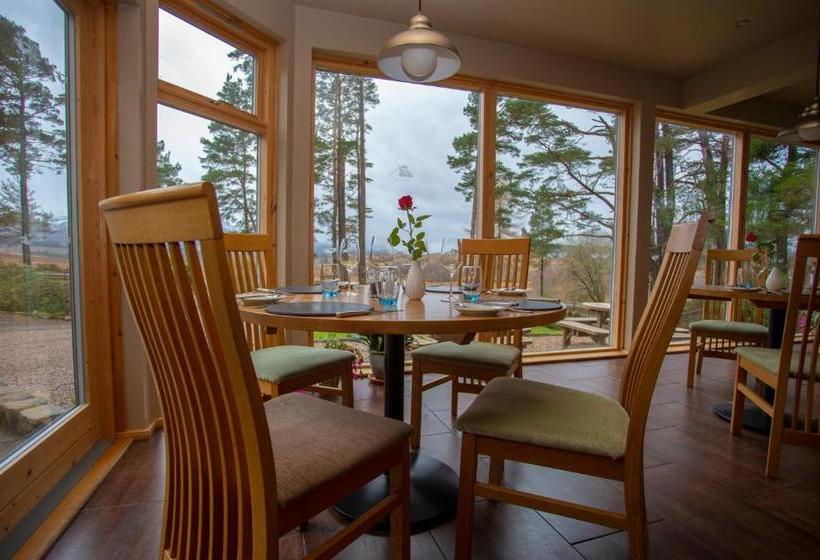 Bed and Breakfast Old Pines Hotel And Restaurant en Spean Bridge Destinia