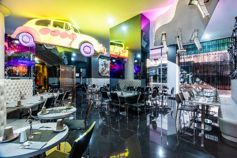 هتل Black Tower Premium