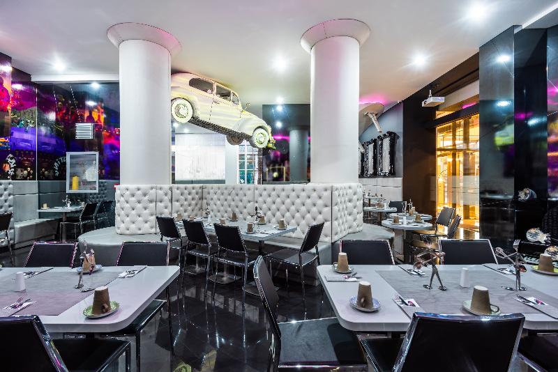 هتل Black Tower Premium