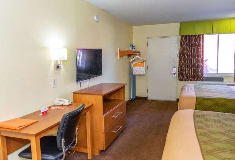 ホテル Econo Lodge Weldon  Roanoke Rapids