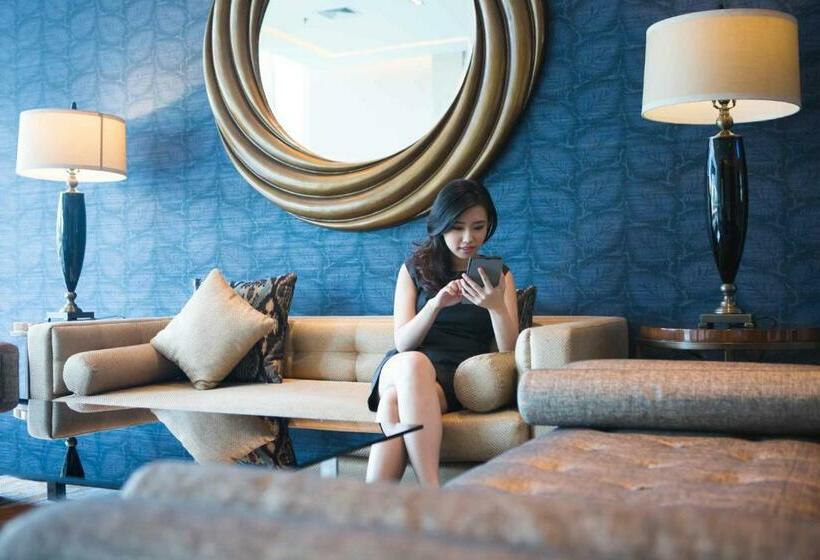 هتل Holiday Inn Express Jakarta International Expo, An Ihg