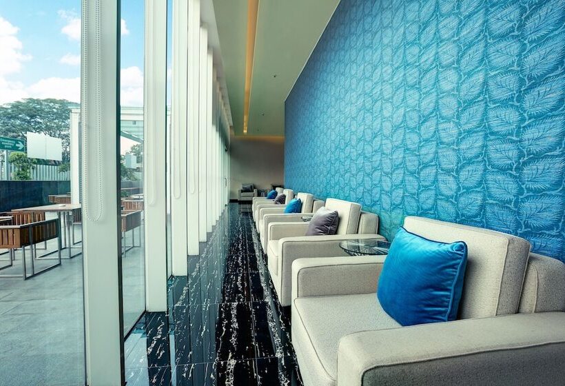 هتل Holiday Inn Express Jakarta International Expo, An Ihg