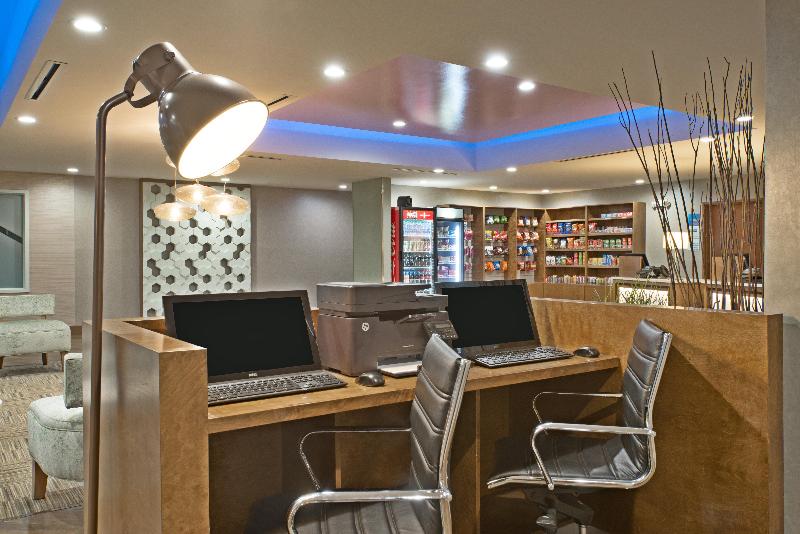 هتل Holiday Inn Express & Suites New Cumberland, An Ihg