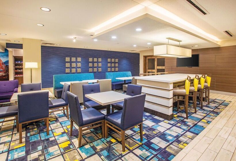 هتل La Quinta By Wyndham Duluth