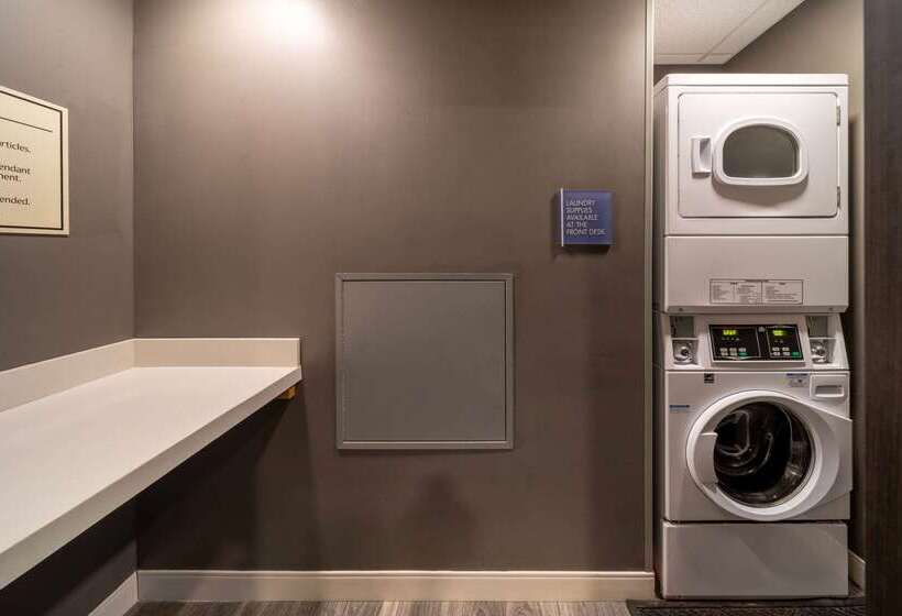 فندق La Quinta Inn & Suites By Wyndham Tulsa Downtown   Route 66