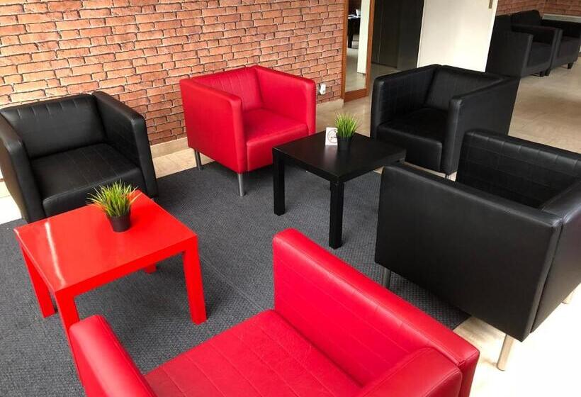 酒店 La Voile Rouge