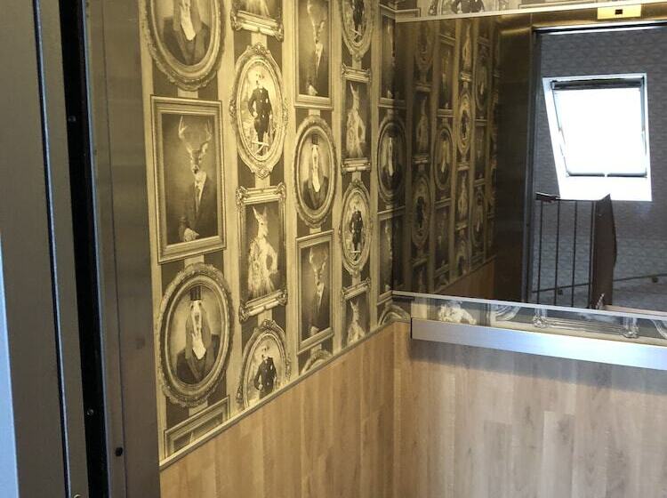 酒店 La Voile Rouge