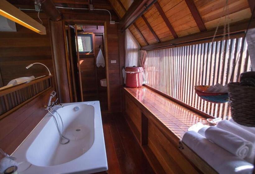 هتل Lala Mukha Tented Resort Khao Yai
