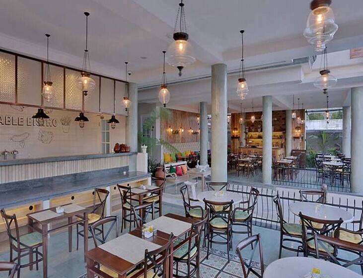 هتل Maison At C Boutique  & Spa Seminyak
