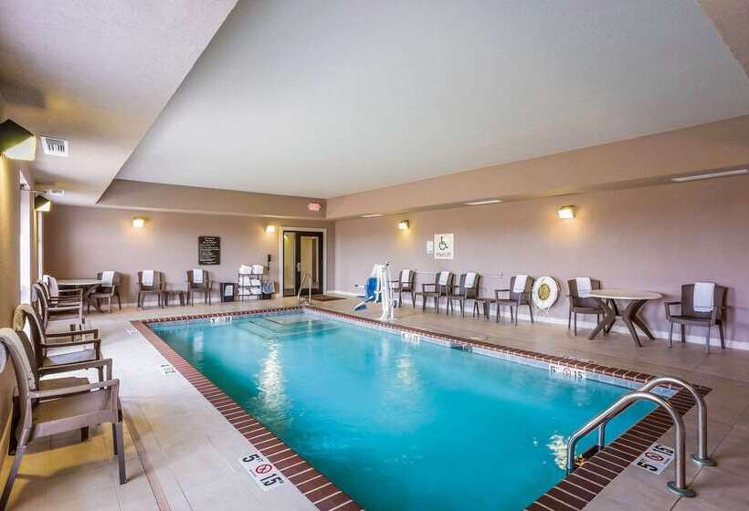 בית מלון כפרי Sleep Inn & Suites Hannibal