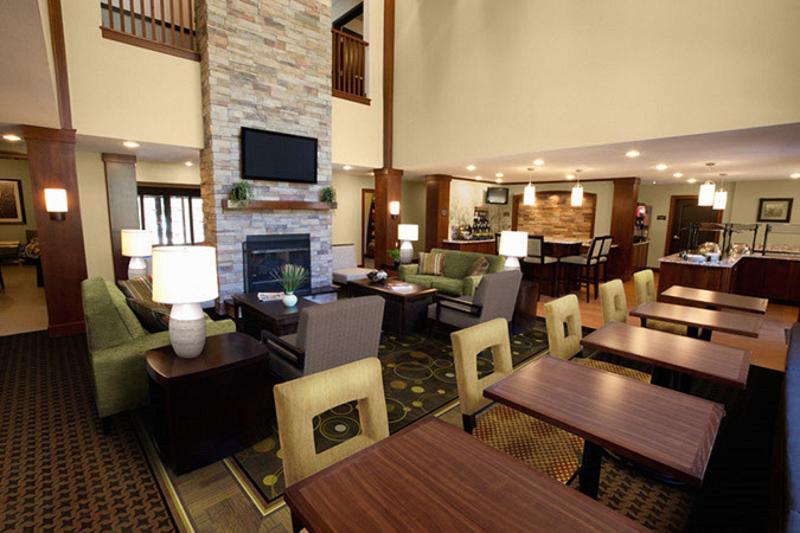 ホテル Staybridge Suites Rochester, An Ihg