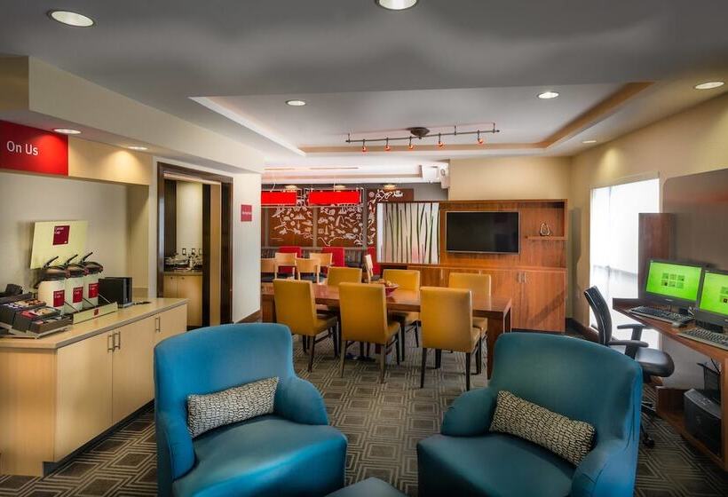 בית מלון כפרי Towneplace Suites By Marriott Goldsboro