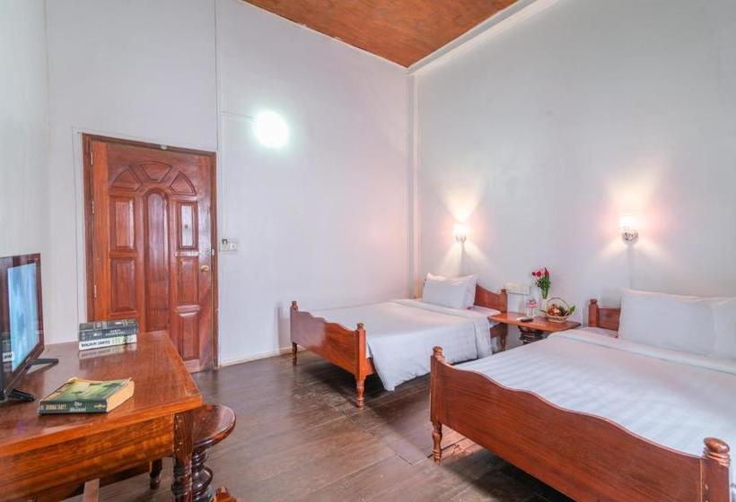 پانسیون Five Rose Siem Reap Hostel