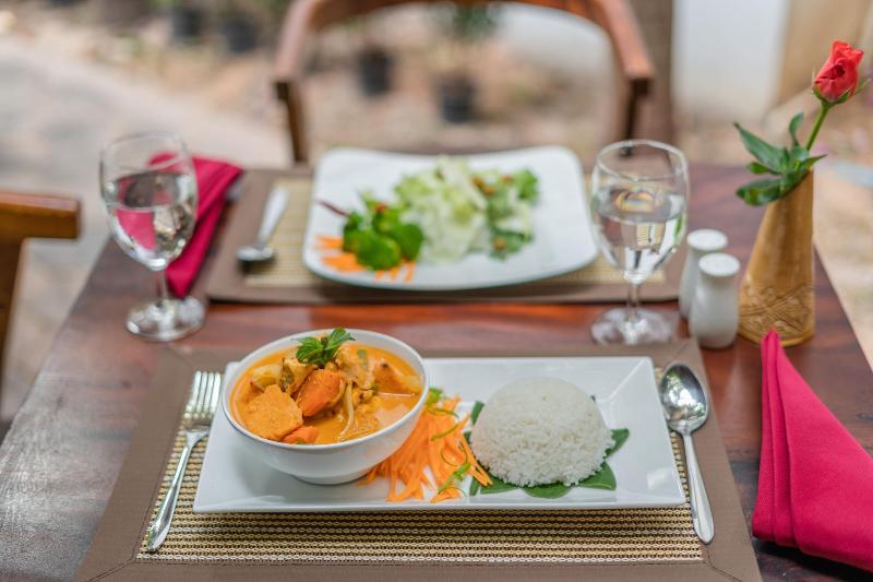 پانسیون Five Rose Siem Reap Hostel