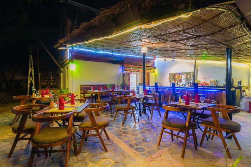 پانسیون Five Rose Siem Reap Hostel