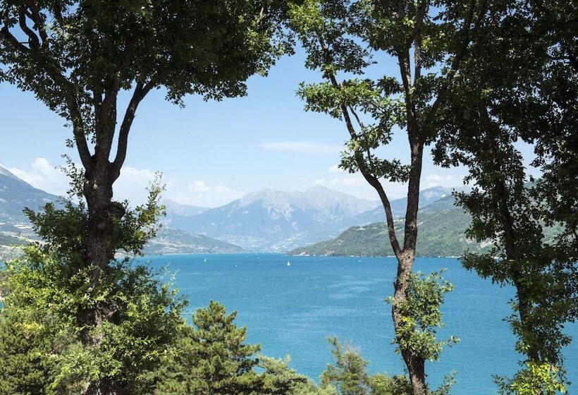 منتجع L Ecrin Du Lac