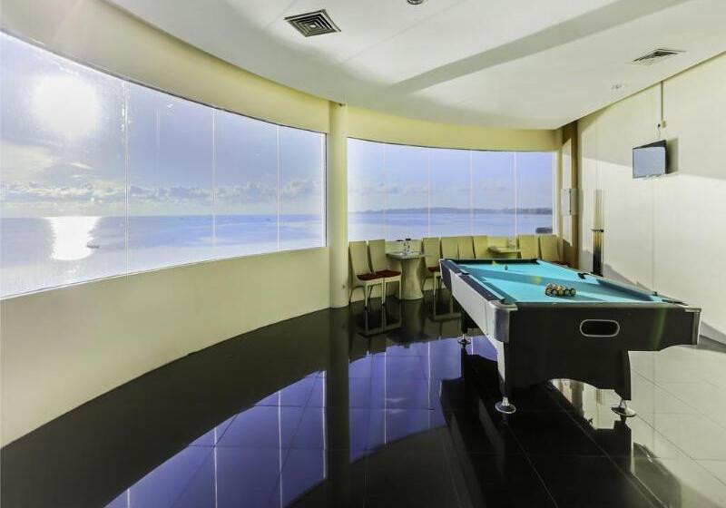 هتل Bw Suite Belitung