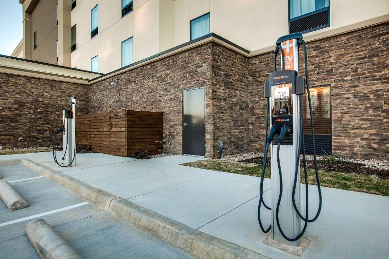 هتل Hampton Inn & Suites Dallas/ft. Worth Airport South