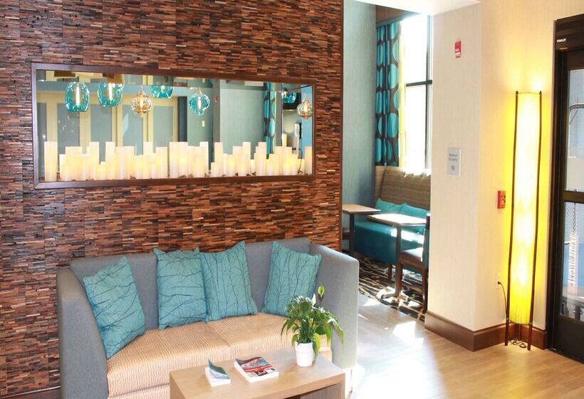 ホテル Hampton Inn & Suites Stroudsburg Pocono Mountains