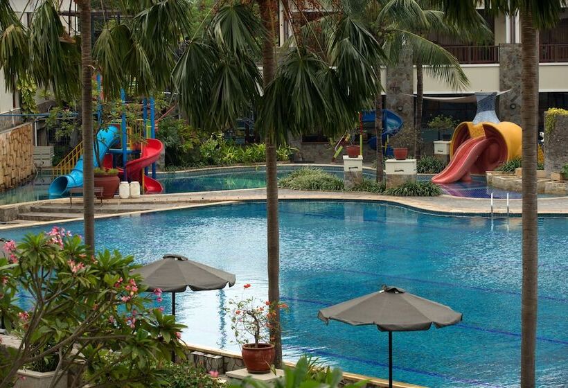 酒店 Santika Premiere Kota Harapan Indah