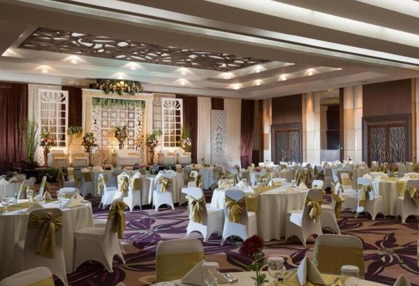 酒店 Santika Premiere Kota Harapan Indah